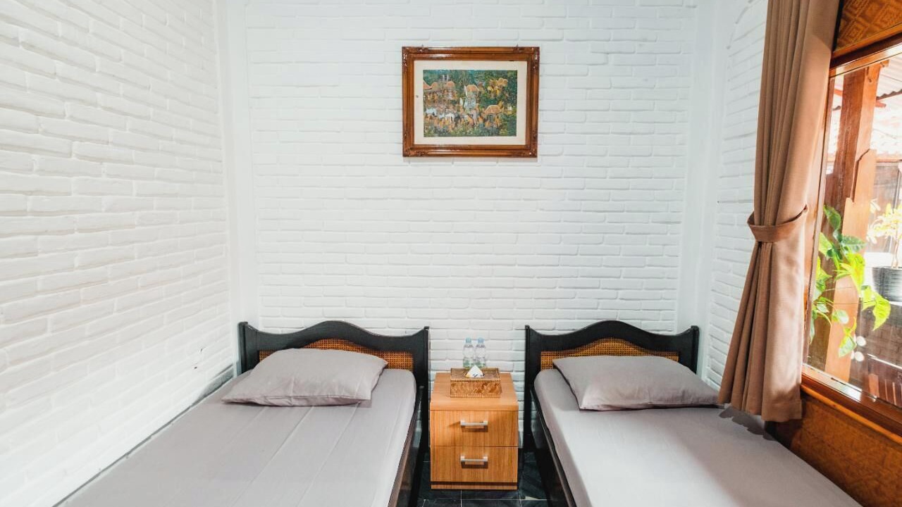 Photo of Bedroom in Sunset Road