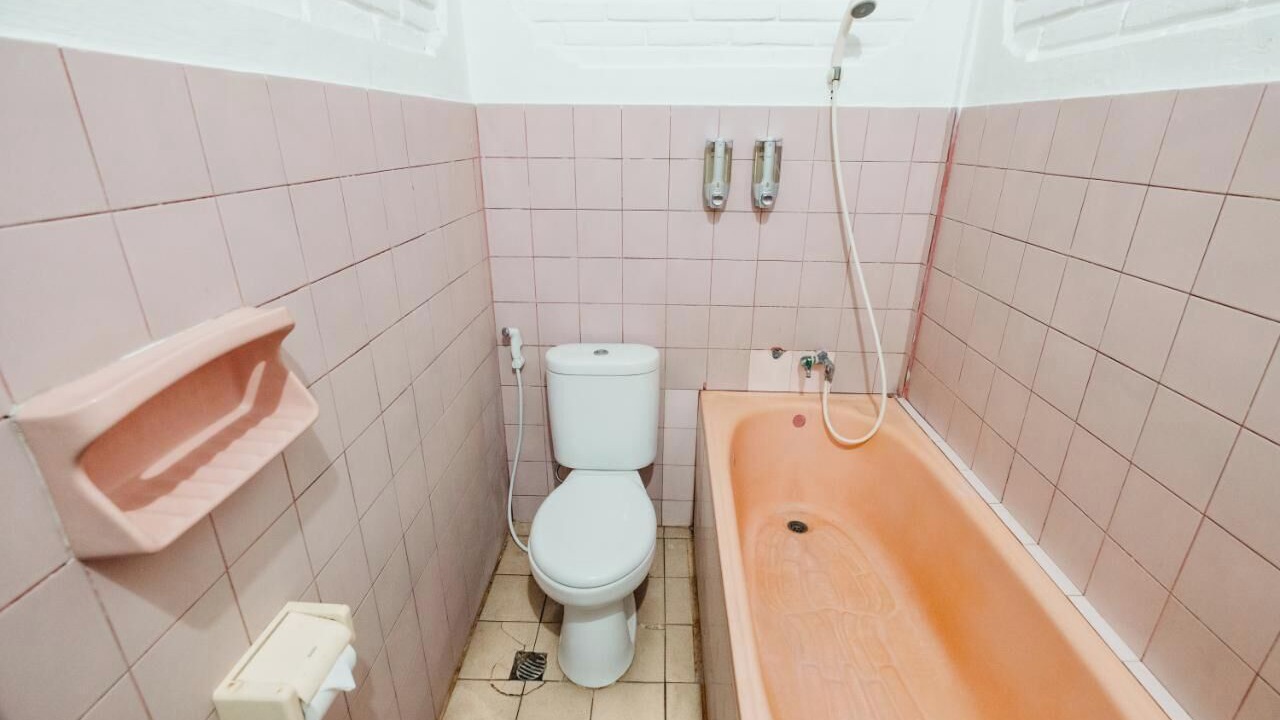 Photo of Bathroom in Sunset Road