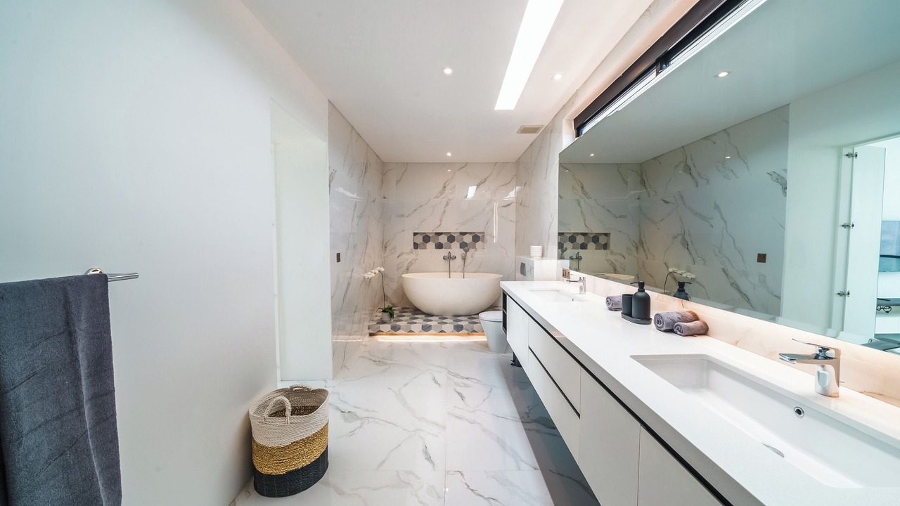 Photo of Bathroom in Sunset Road