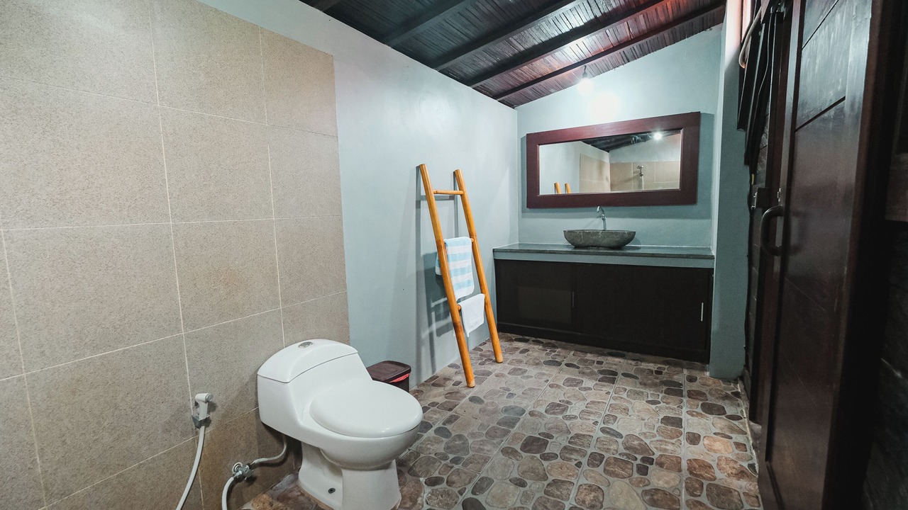 Photo of Bathroom in Padonan