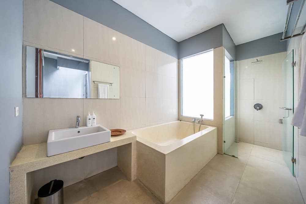 Photo of Bathroom in Babakan