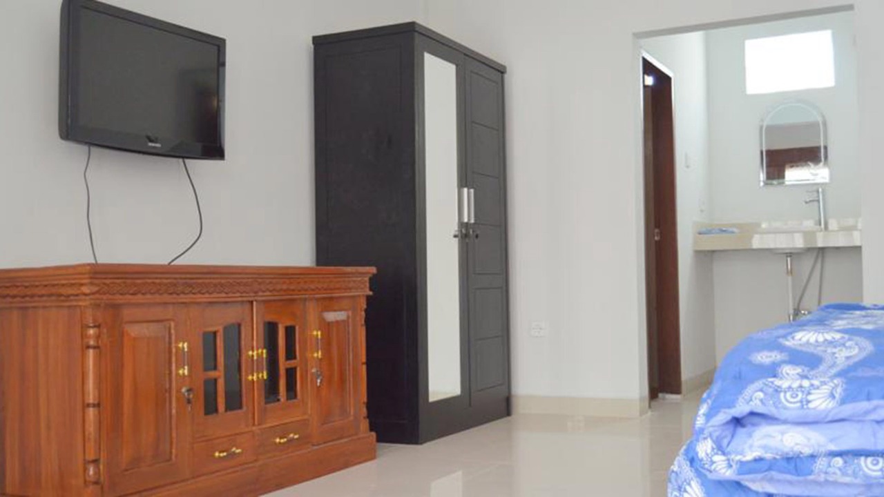 Photo of Bedroom in Kartika Plaza