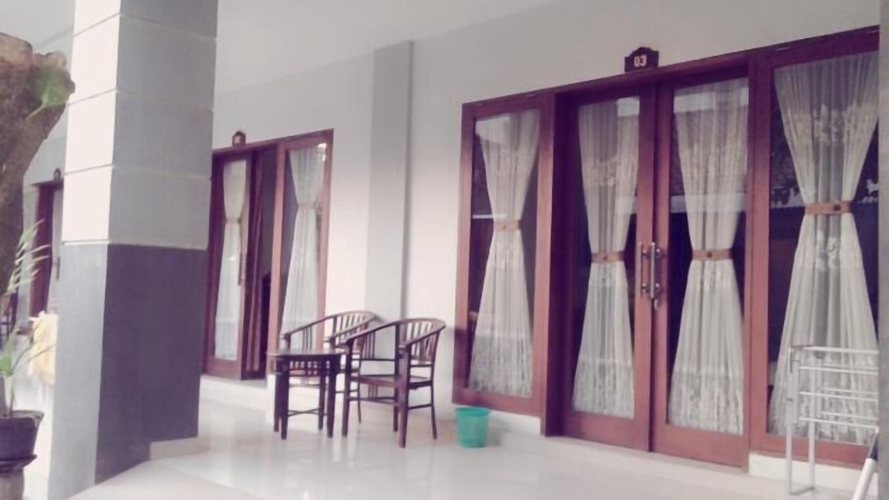 Photo of Bedroom in Kartika Plaza