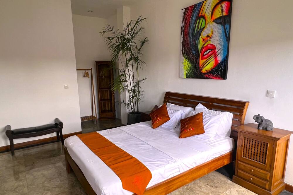 Photo of Bedroom in Petitenget