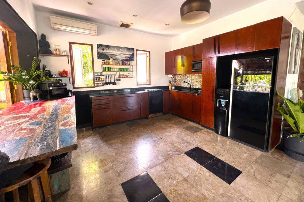 Photo of Kitchen in Petitenget