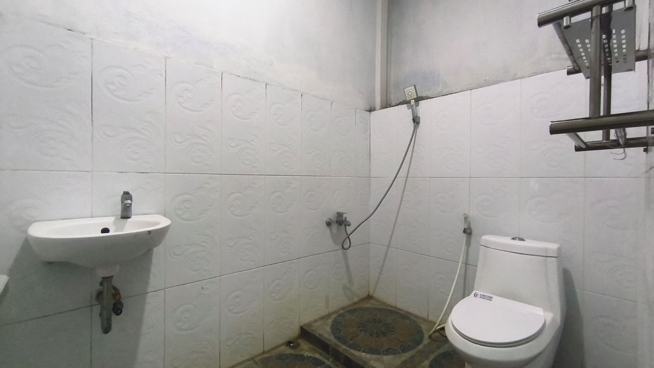 Photo of Bathroom in Rajabasa
