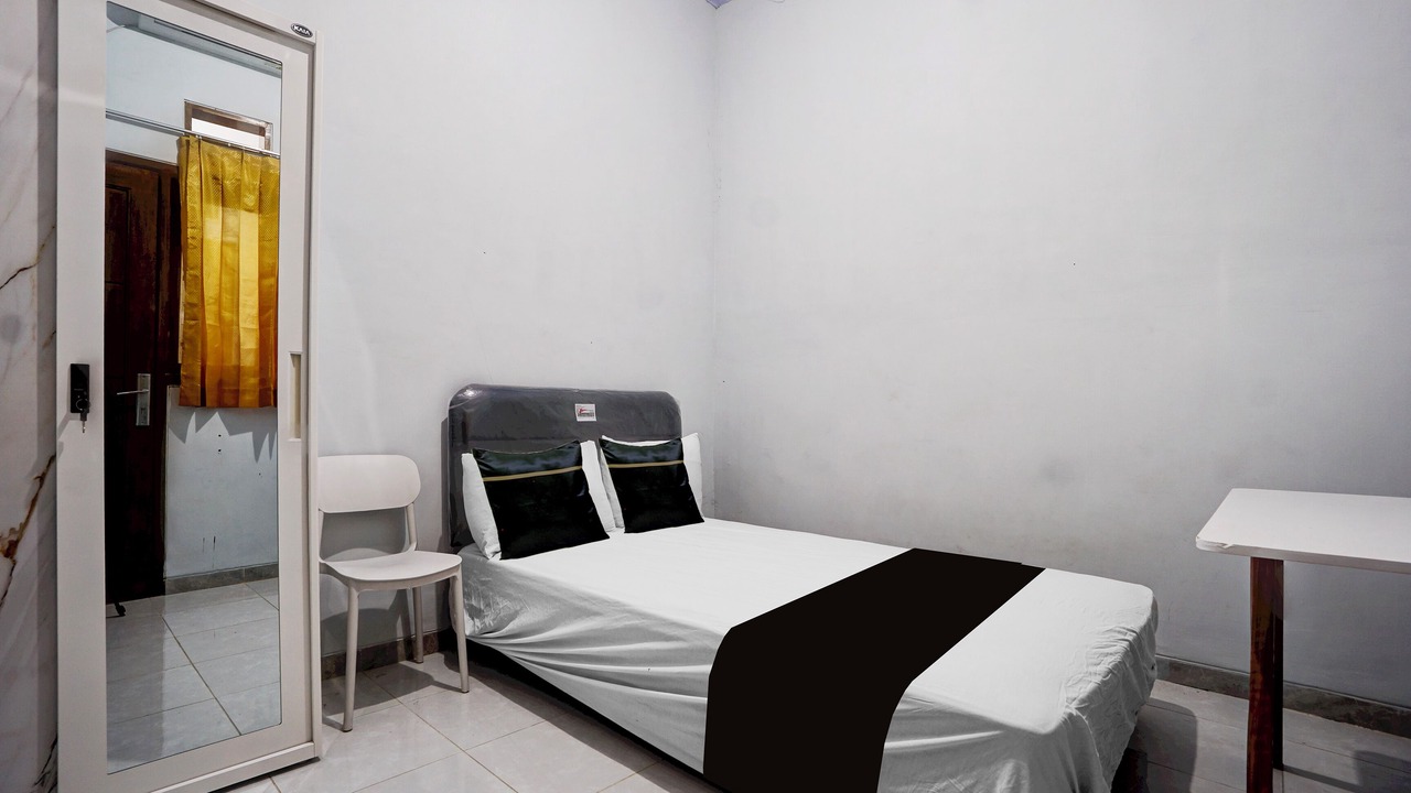 Photo of Bedroom in Pasuruan