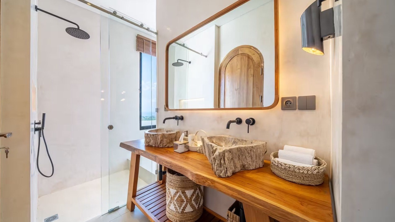 Photo of Bathroom in Uluwatu