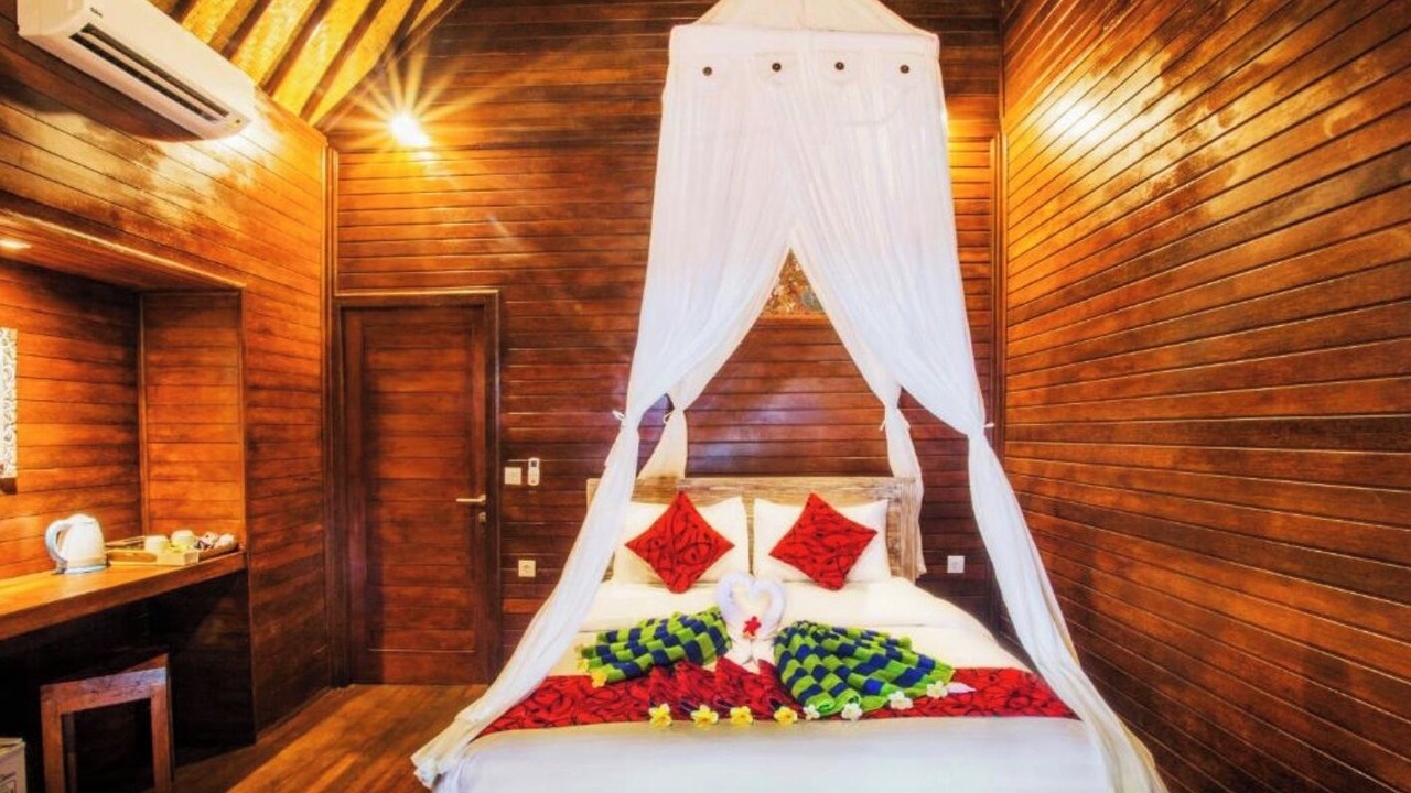 Photo of Bedroom in Mushroom Bay