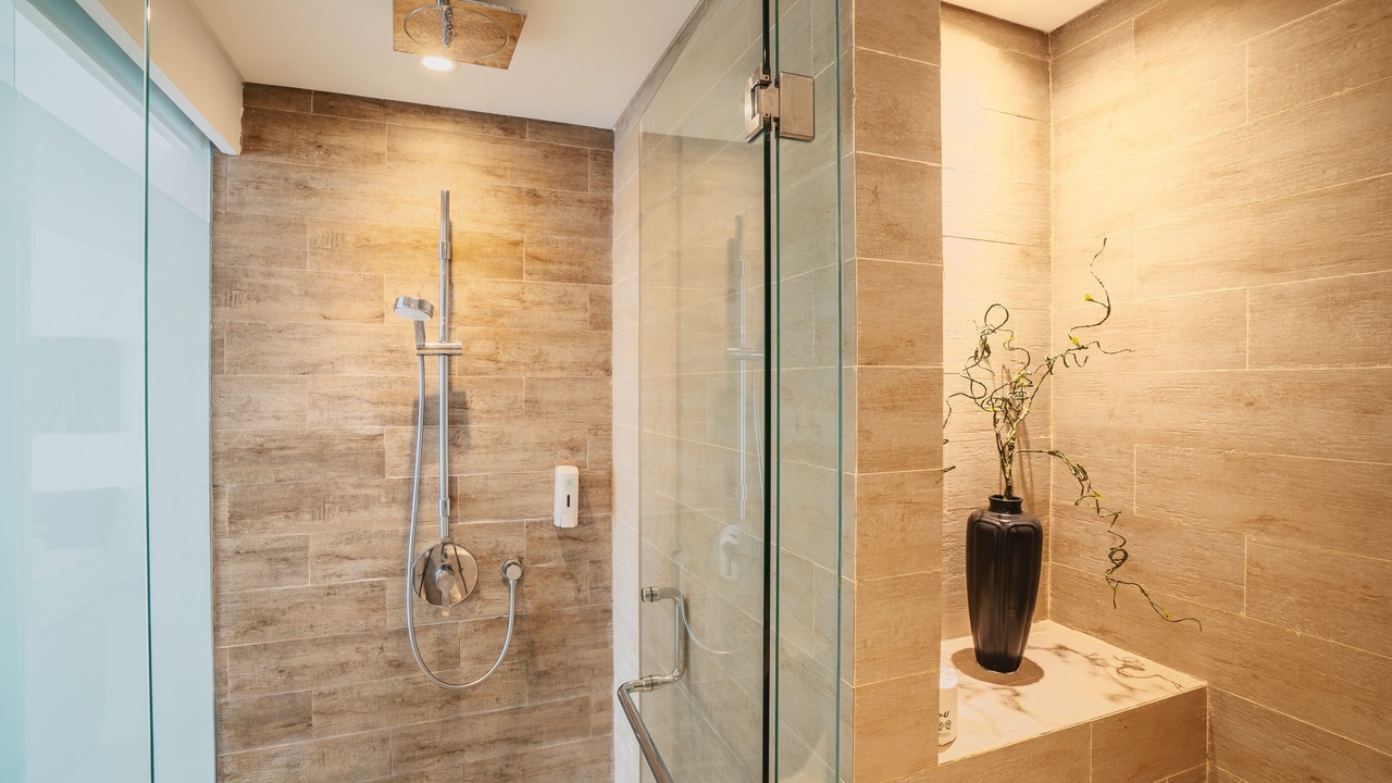 Photo of Bathroom in Petitenget