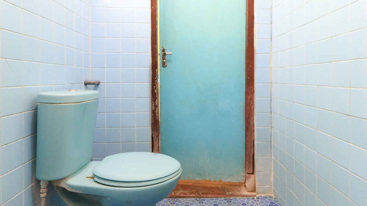 Photo of Bathroom in Kartika Plaza