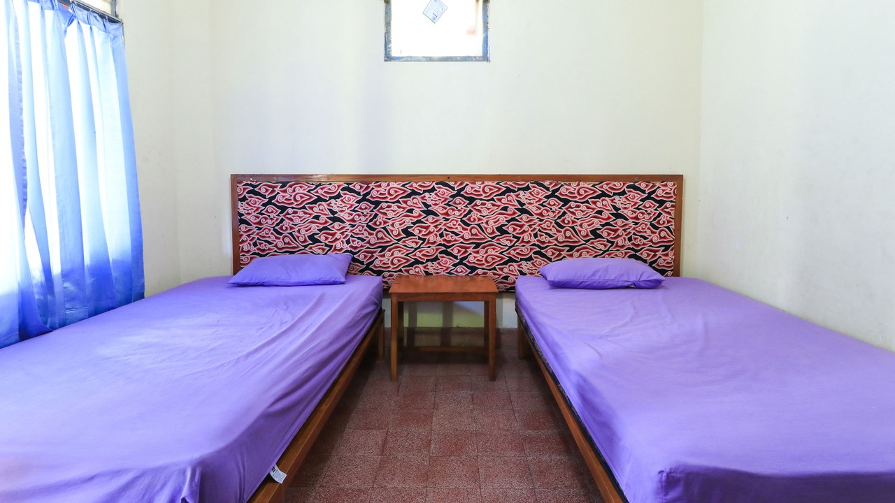 Photo of Bedroom in Kartika Plaza