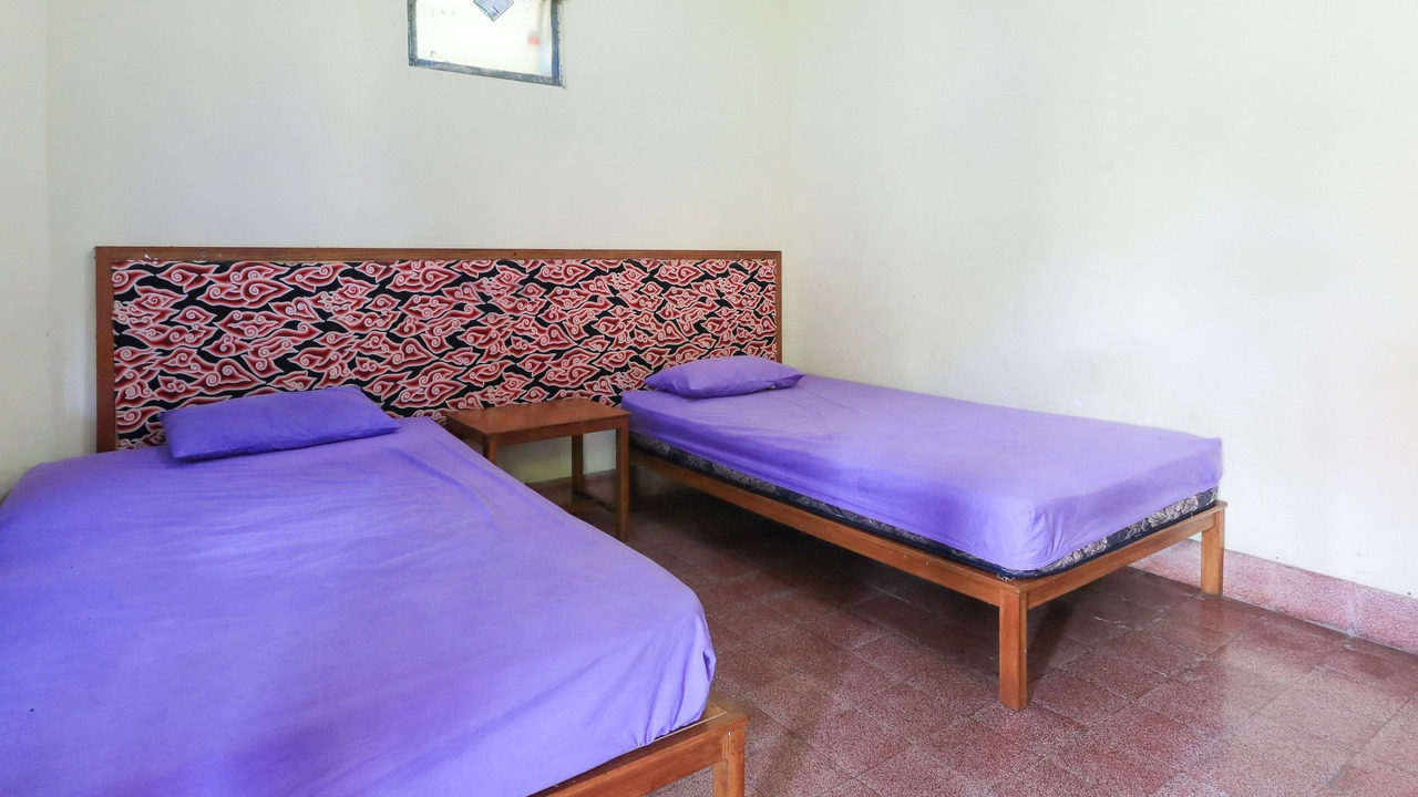 Photo of Bedroom in Kartika Plaza