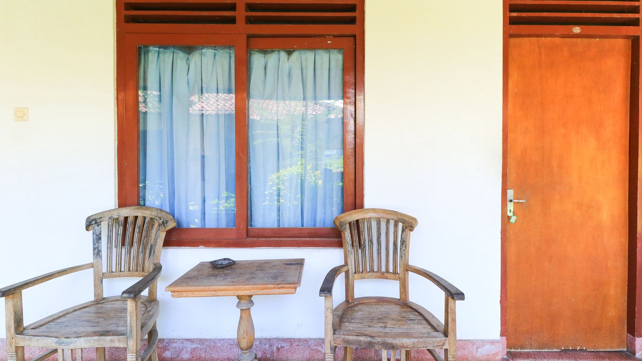 Photo of Bedroom in Kartika Plaza