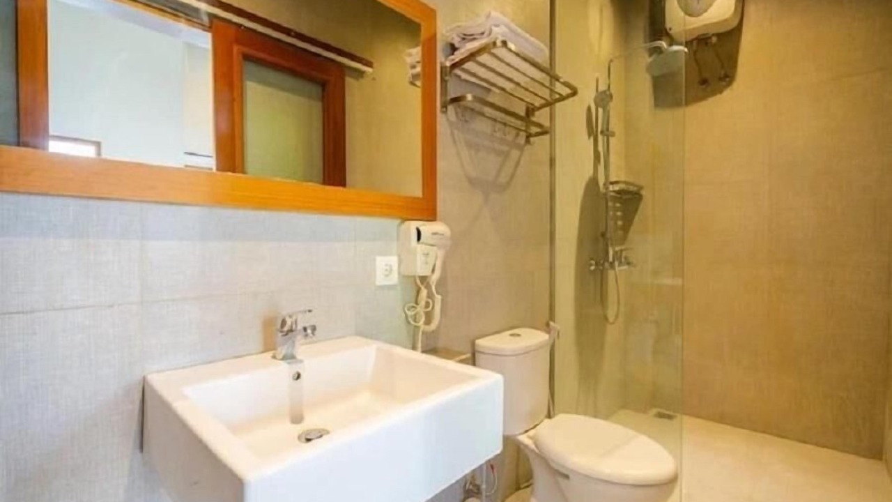 Photo of Bathroom in Sunset Road