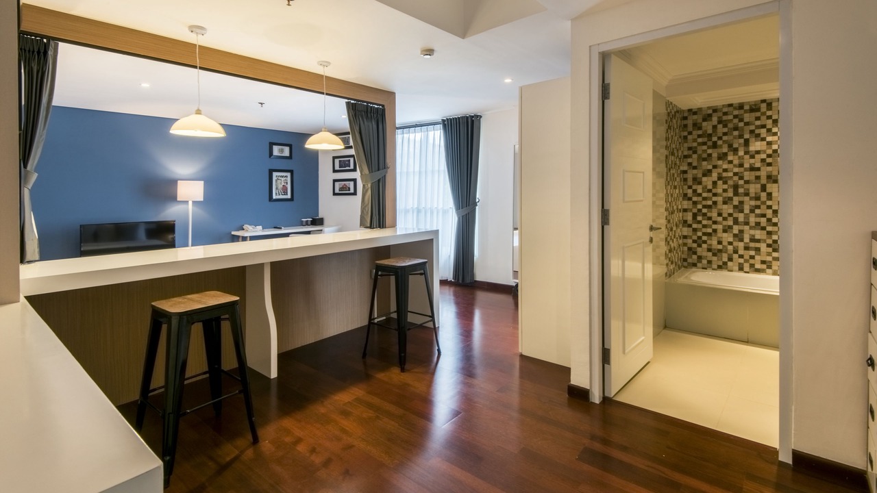 Photo of Bedroom in Kartika Plaza
