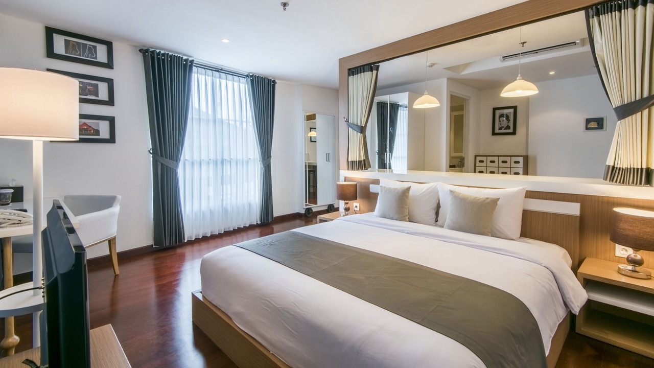Photo of Bedroom in Kartika Plaza