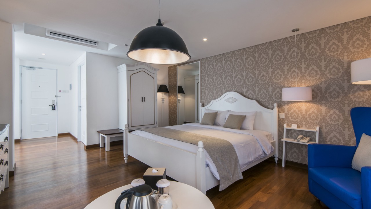 Photo of Bedroom in Kartika Plaza