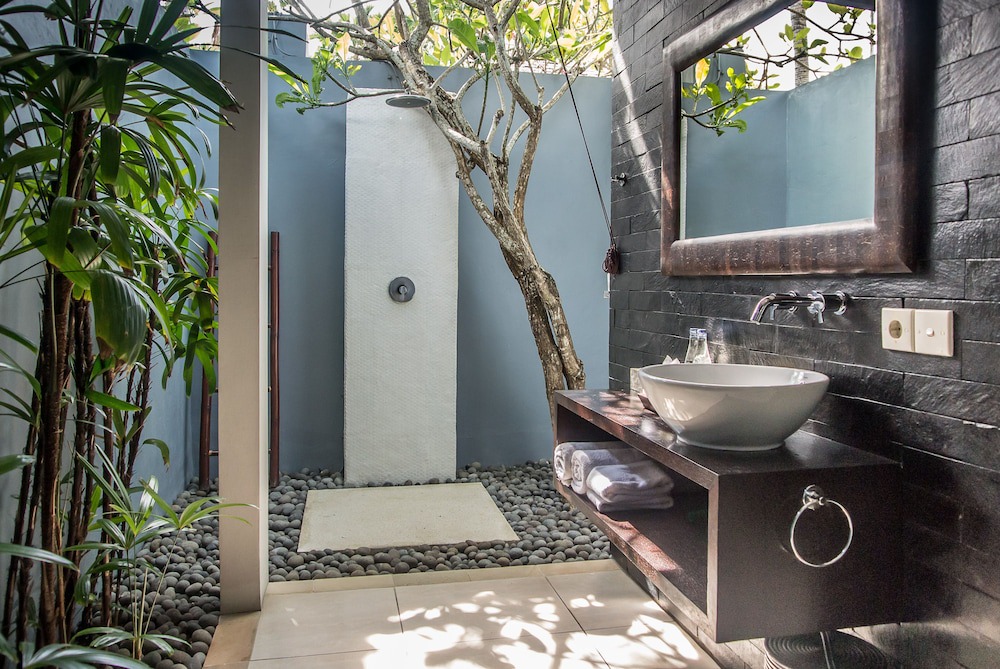 Photo of Bathroom in Laksmana