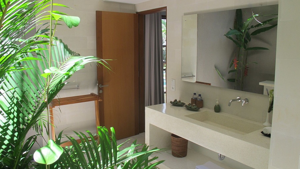 Photo of Bathroom in Laksmana