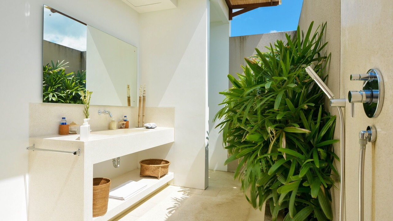 Photo of Bathroom in Laksmana