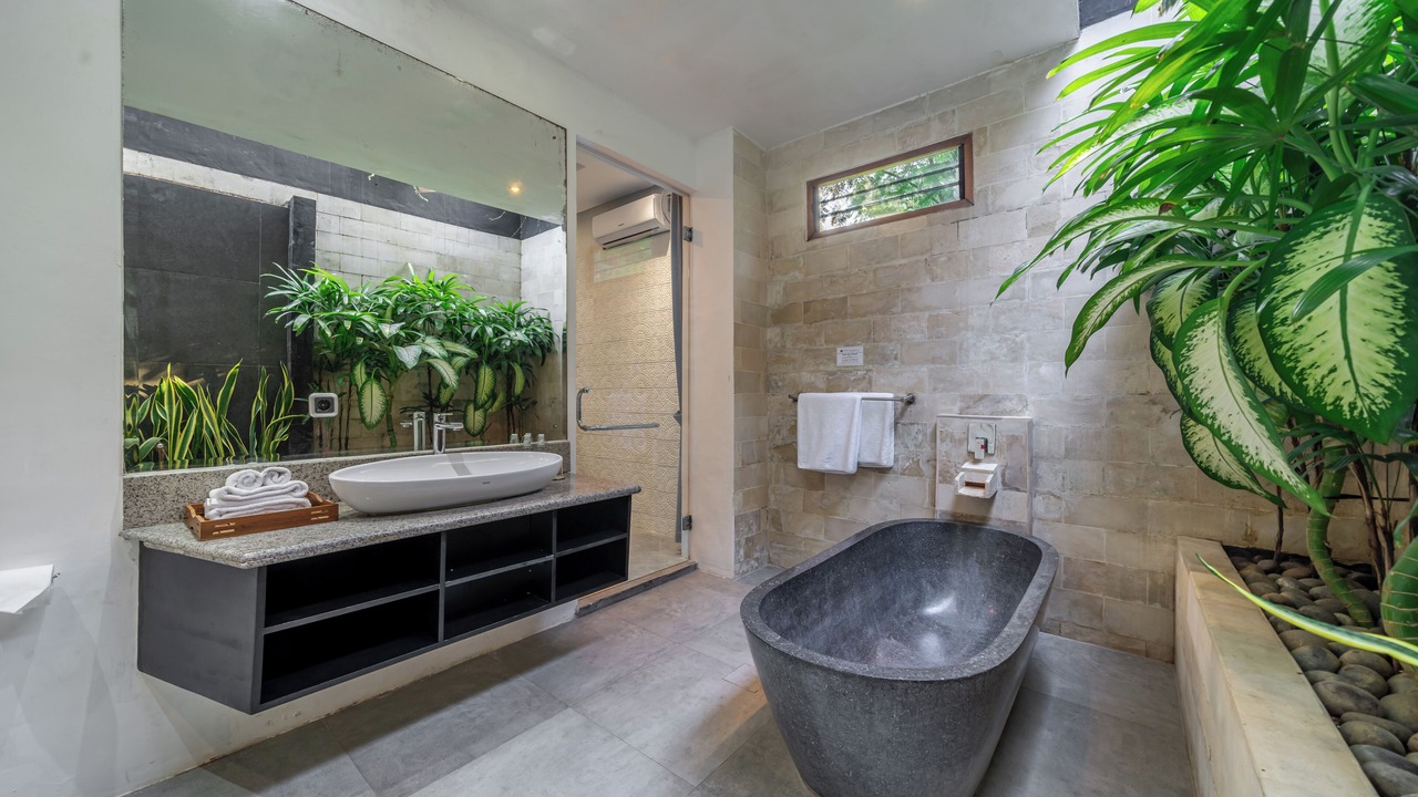 Photo of Bathroom in Laksmana
