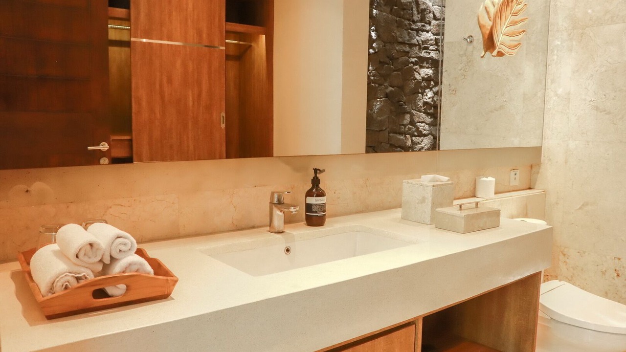 Photo of Bathroom in Kampial