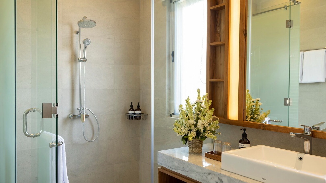 Photo of Bathroom in Sunset Road