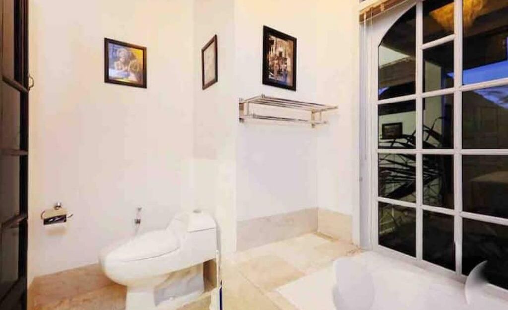 Photo of Bathroom in Kartika Plaza