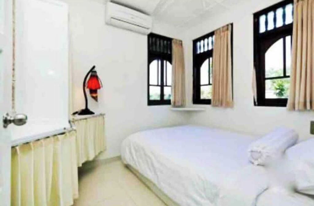 Photo of Bedroom in Kartika Plaza