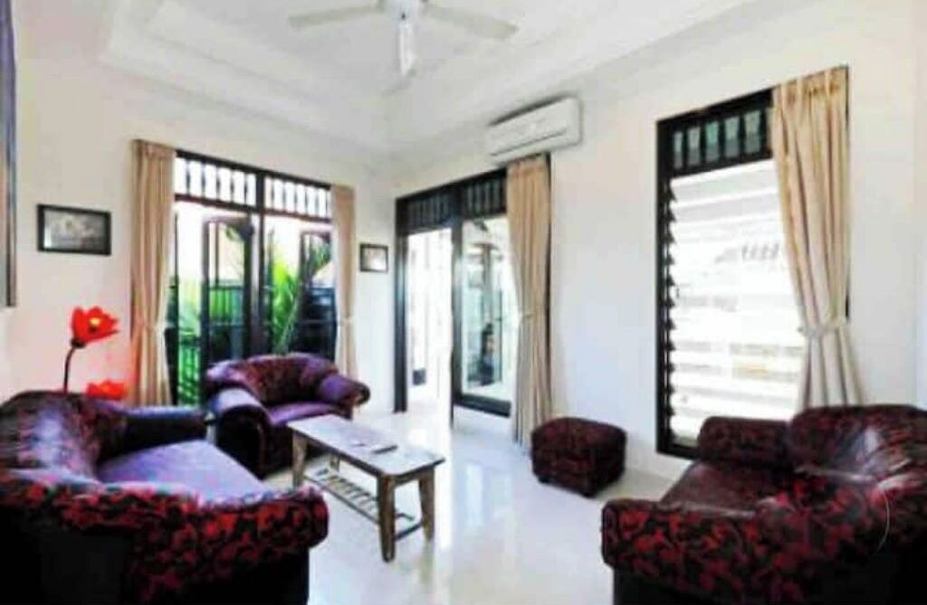 Photo of Livingroom in Kartika Plaza