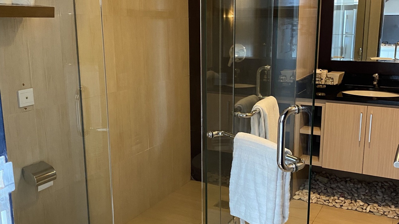 Photo of Bathroom in Kartika Plaza