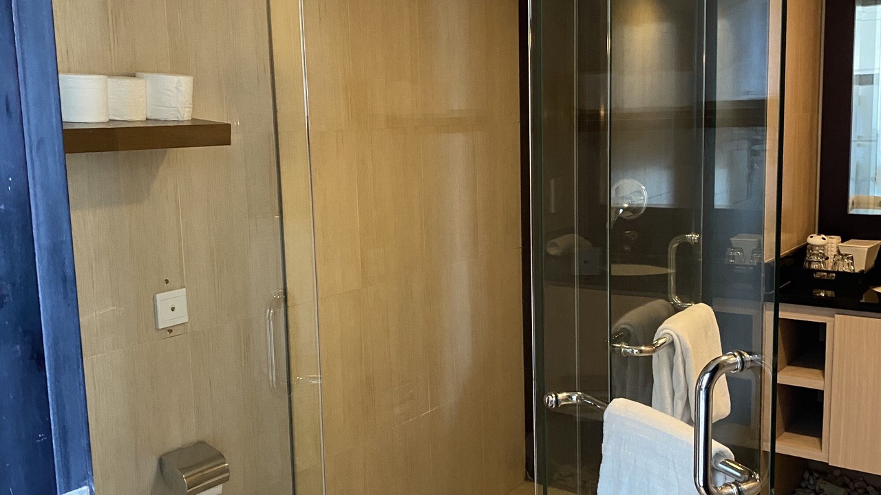 Photo of Bathroom in Kartika Plaza