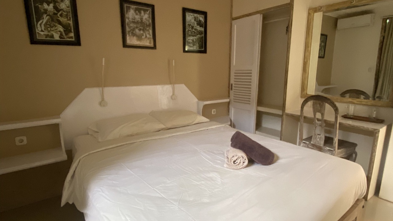 Photo of Bedroom in Kartika Plaza