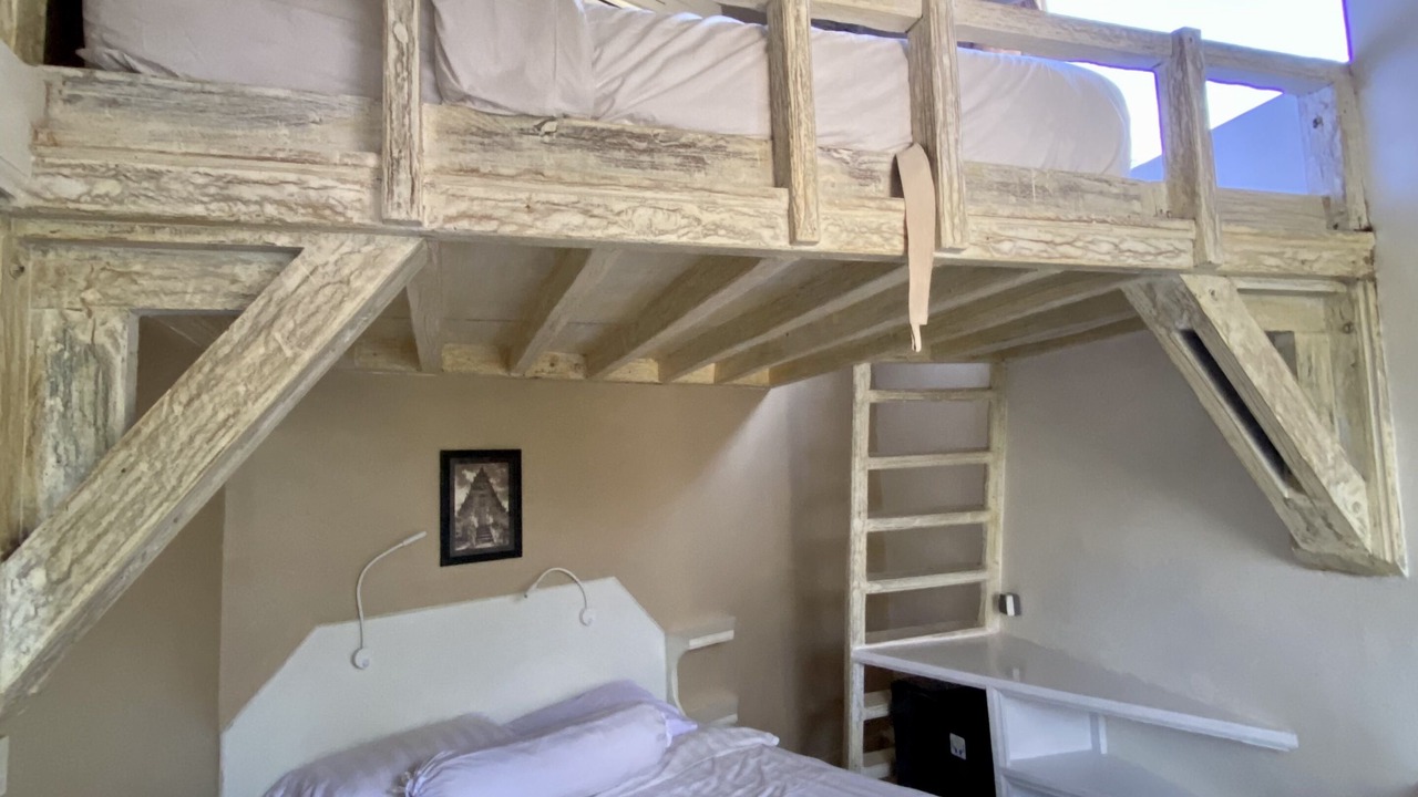 Photo of Bedroom in Kartika Plaza