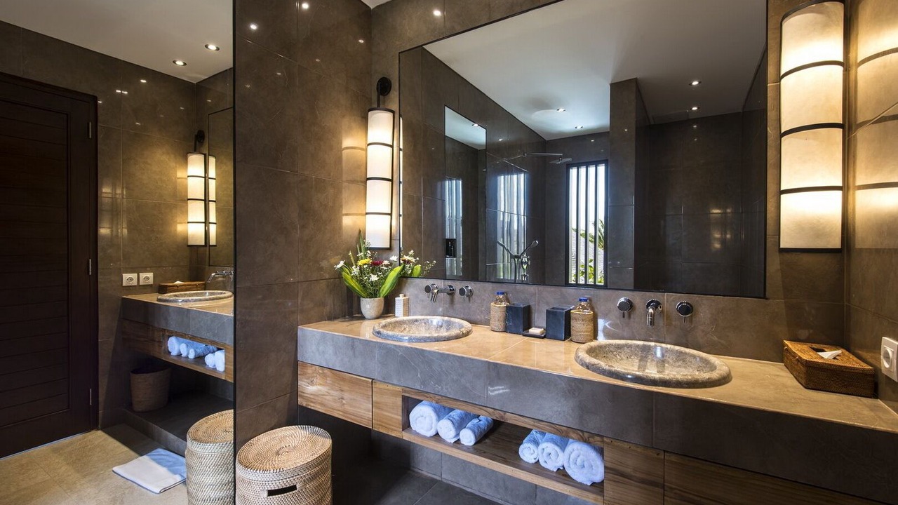 Photo of Bathroom in Drupadi