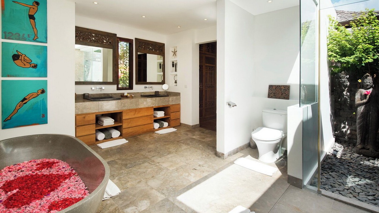 Photo of Bathroom in Drupadi