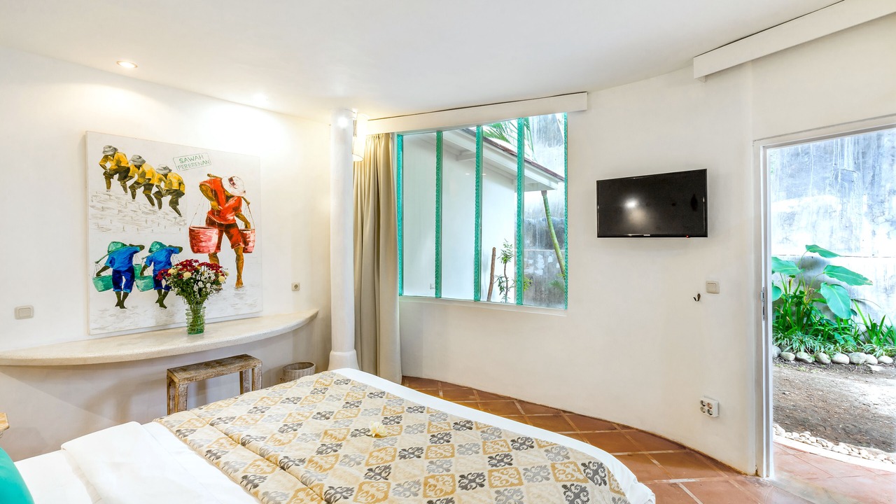 Photo of Bedroom in Drupadi