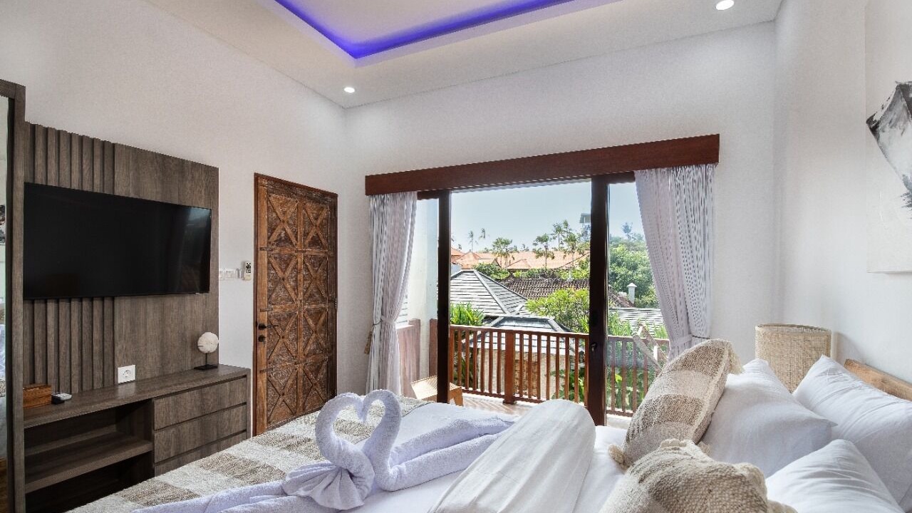 Photo of Bedroom in Kartika Plaza