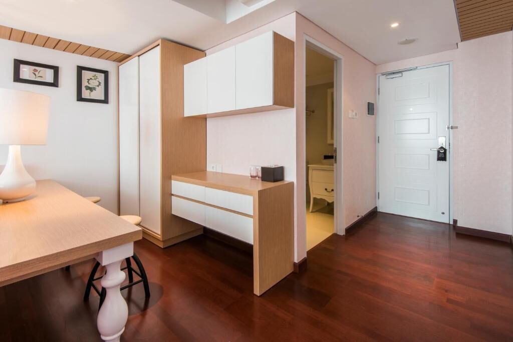 Photo of Bedroom in Kartika Plaza