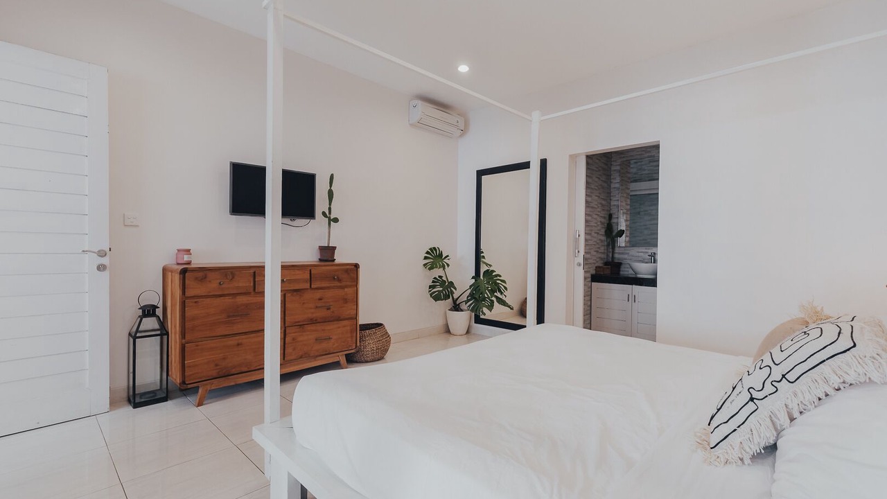 Photo of Bedroom in Drupadi