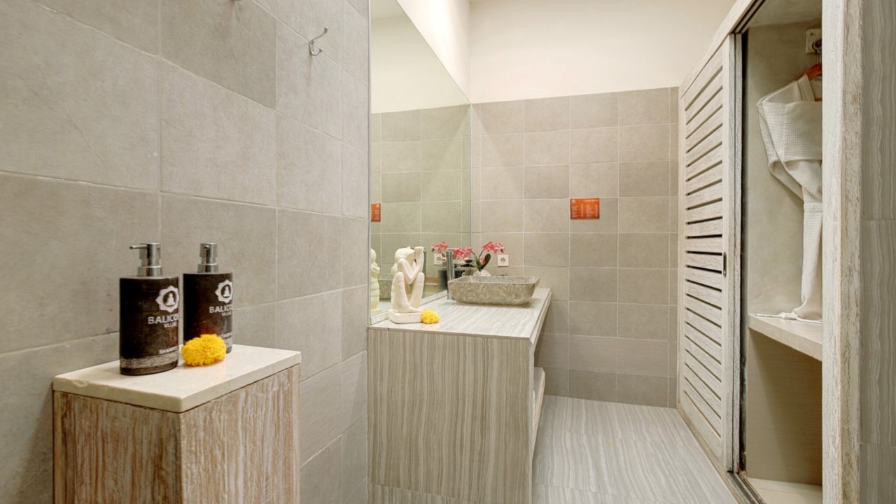 Photo of Bathroom in Dewi Sri