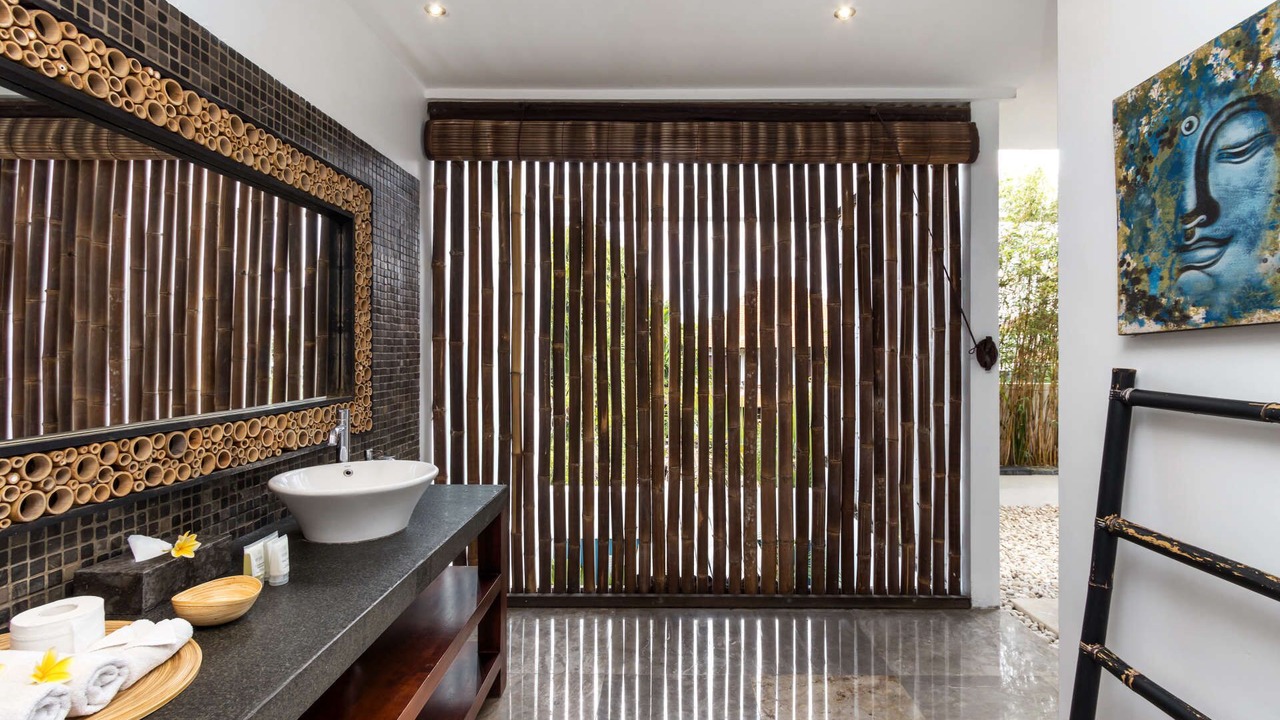 Photo of Bathroom in Petitenget