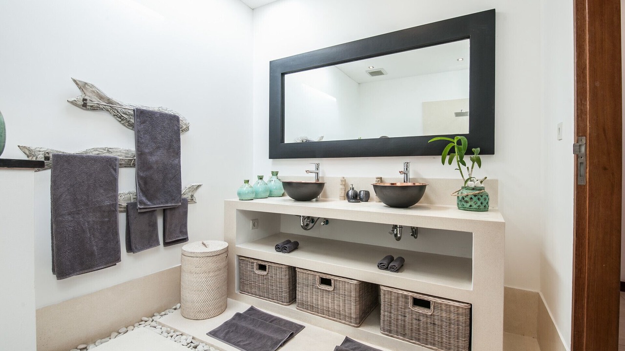 Photo of Bathroom in Dyanapura