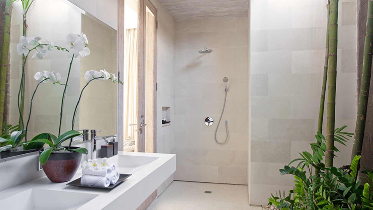 Photo of Bathroom in Laksmana