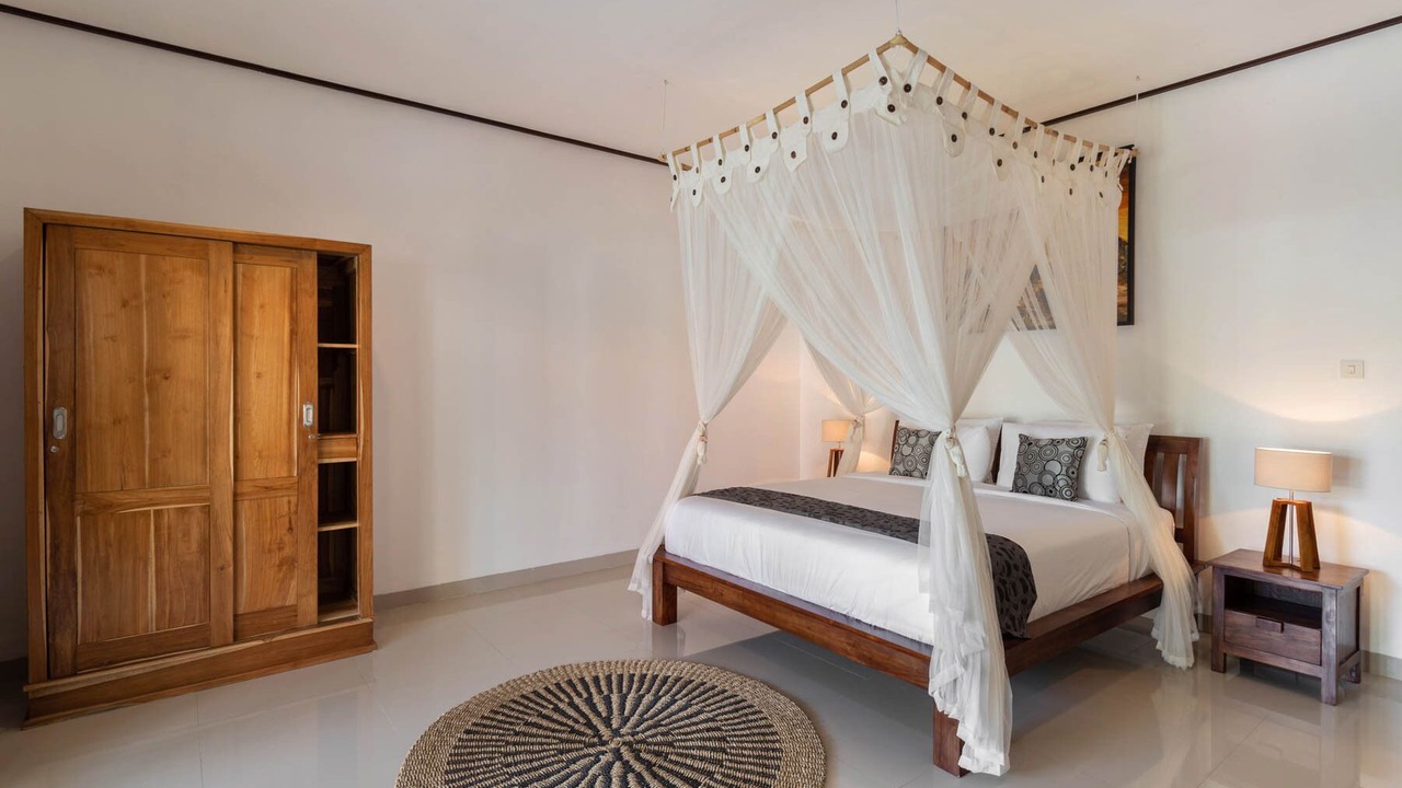 Photo of Bedroom in Petitenget