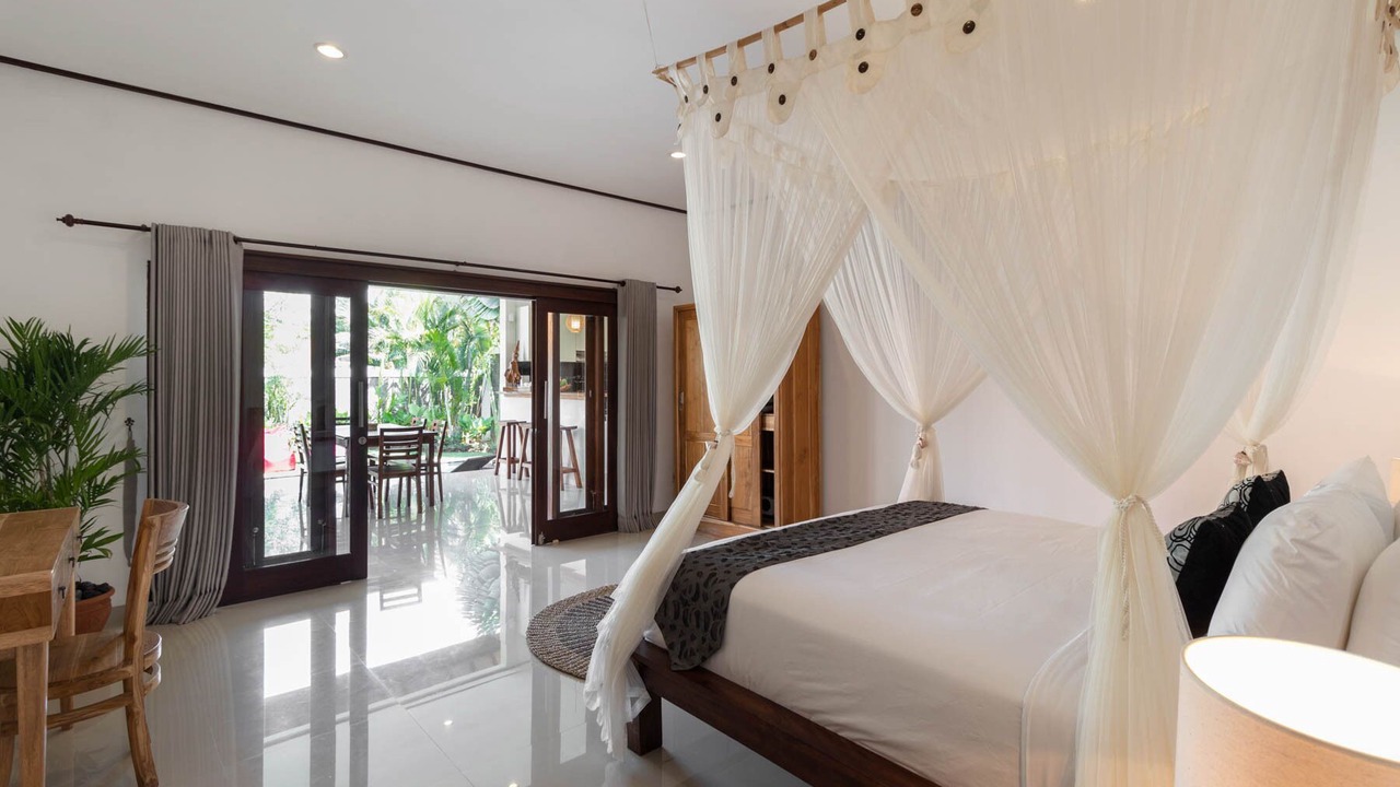 Photo of Bedroom in Petitenget