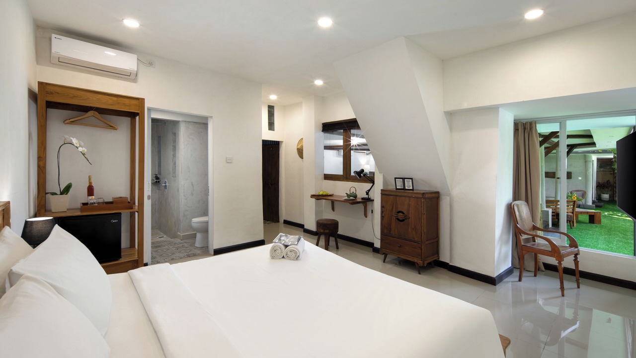 Photo of Bedroom in Drupadi