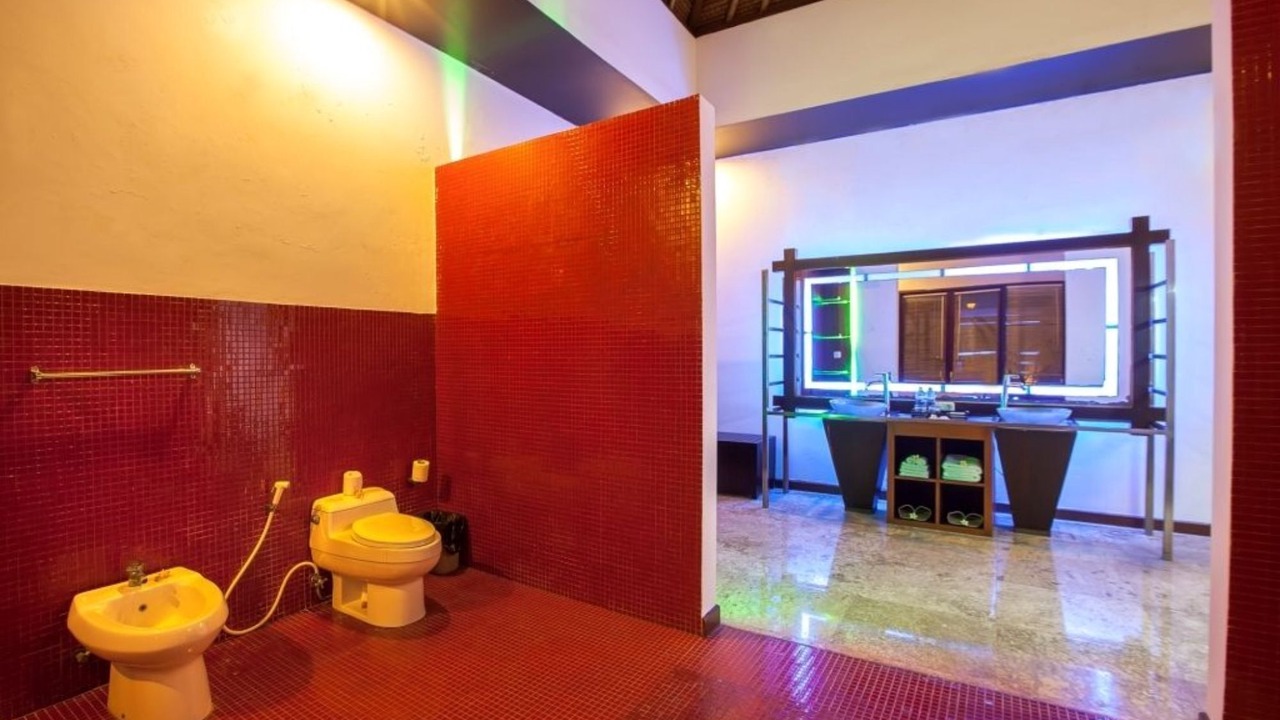 Photo of Bathroom in Sunset Road