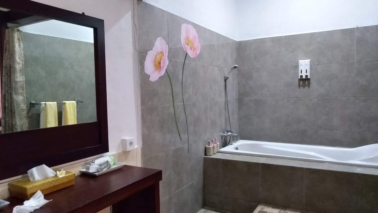 Photo of Bathroom in By Pass Ngurah Rai Kuta